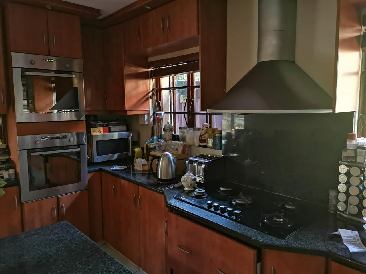 Ekhaya Guest House Балито Екстериор снимка