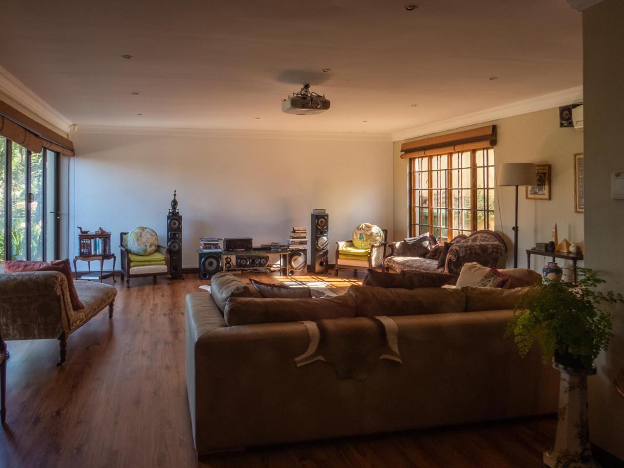 Ekhaya Guest House Балито Екстериор снимка